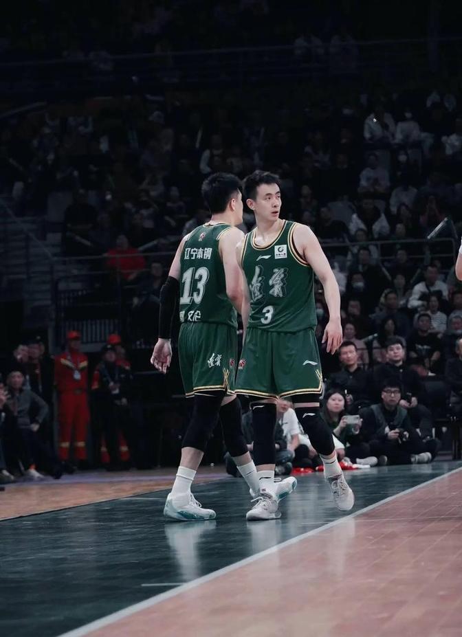 关于转折点！辽宁本钢回应争议，全明星赛今夜攻防权衡，气氛紧张，轮换策略成焦点的信息